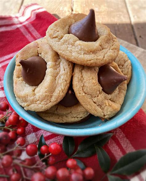 10 Min 2 Ingr Thumbprint Hershey Kiss Cookies Loaves And Dishes