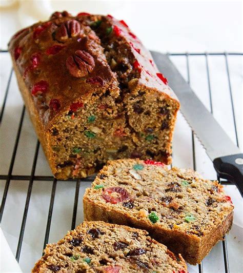 Christmas gifts mang mini loaf cakes 10 Christmas Fruit Cake Recipes | Cake recipes, Fruit cake loaf, Christmas treats