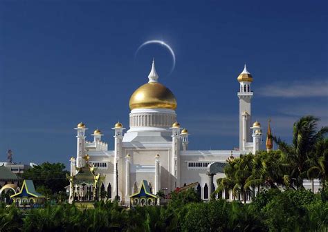 Sultan Omar Ali Saifuddin Mosque Brunei Holidify