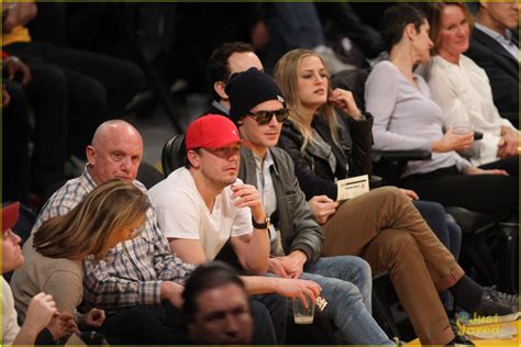 Zac Efron Instant Camera At Lakers Game Photo 629046