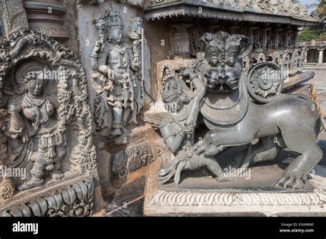 Sculptures And Carvings At The Chennakesava Temple In Belur Stock Photo