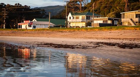 The Sun Comes Up Again Oakura Bay Ross And Wyn Davies Travel Blog