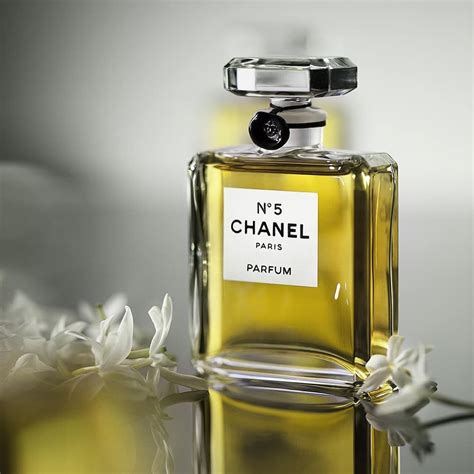 Top 15 Most Expensive Perfume In The World Za