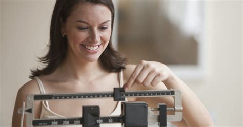 There are many ways, however, to safely and effectively write down everything you eat and how much exercise you do. Weight-Gain Tips for Women | LIVESTRONG.COM
