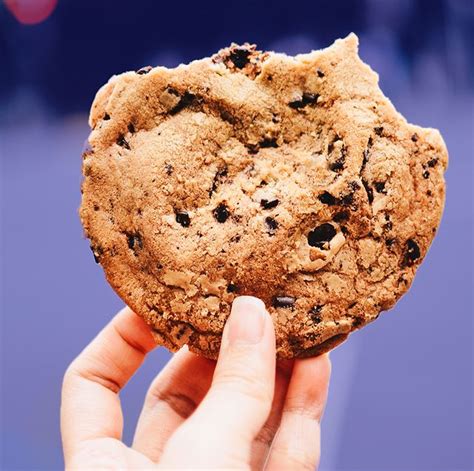 15 Best Chocolate Chip Cookie Brands To Buy In 2022 Best Store Bought Chocolate Chip Cookies