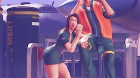 Street Fighter 5 Video Shows Background Character Playing