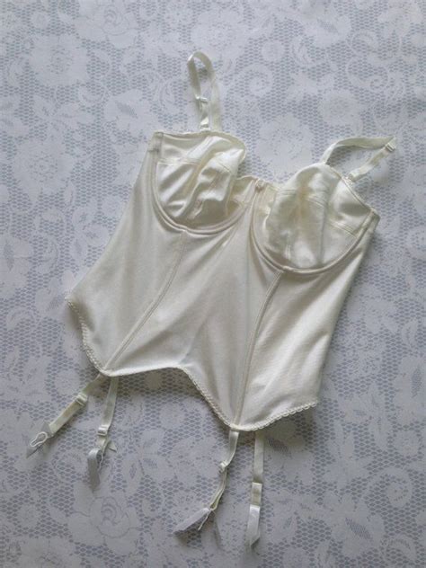Eveden White Bridal Basque Cupped Corset Shaping Etsy White Bridal How To Wear Corset