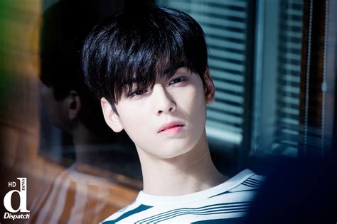 Moreover, the expressions of the two surprised people raise questions. Just 51 Photos of ASTRO Cha Eunwoo That You Need In Your ...