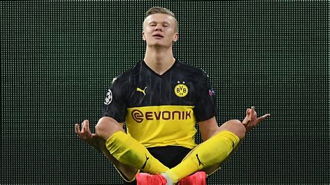 He leads the line for norway, but failed to fire the nordic nation to this summer's delayed edition of the tournament. Champions League: Erling Haaland schießt BVB zum Sieg ...