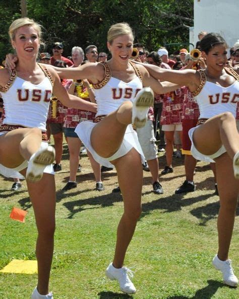pin by sven madness on hooters nfl cheerleaders hot cheerleaders cheerleader images