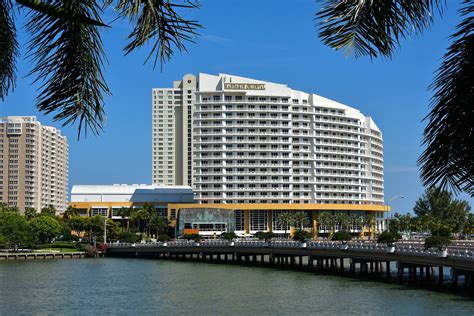 Mandarin Oriental Hotel On Brickell Key In Miami Florida Encircle Photos