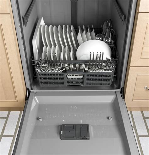 Ge 24 White Built In Dishwasher With Front Controls N9 Free Image Download