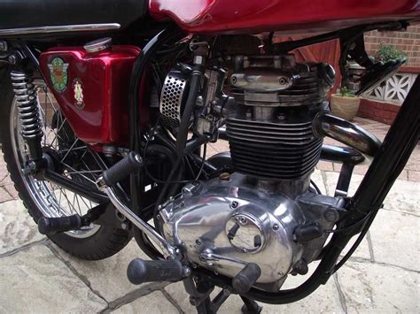 Lot 229 1970 Bsa B25 Starfire