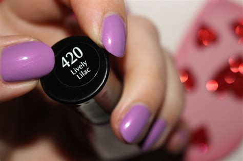 Sally Hansen Lively Lilac 420 Insta Dri
