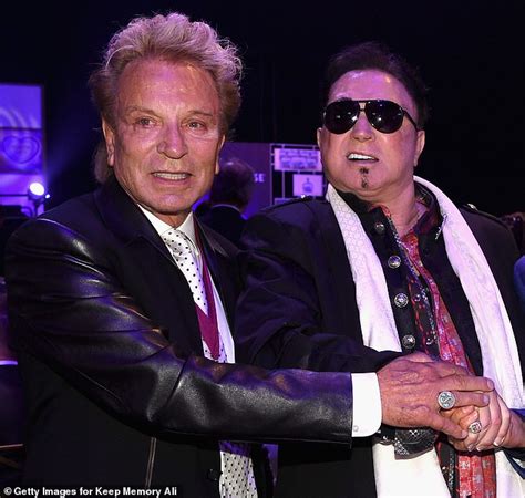 Siegfried fischbacher and roy horn were the pinnacles of las vegas entertainment. Roy Horn woke from coma to 'wave goodbye' to partner ...