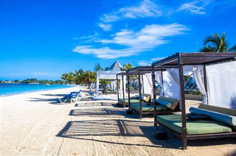 Featured Resort Spotlight Azul Beach Resort Negril All Inclusive Outlet Blog