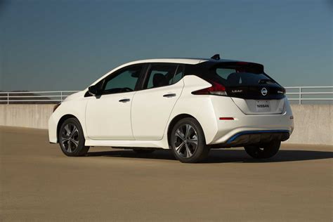 199month Nissan Leaf Lease Deal Tops October Roundup For Evs Hybrids