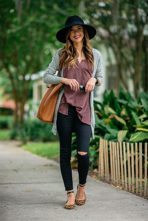 Black Distressed Denim Fall Outfit Inspiration Alyson Haley In 2023 Outfits With Hats