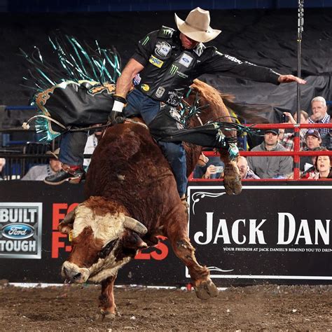 Oh How I Want To Know This Bulls Name Pbr Bull Riders Bull