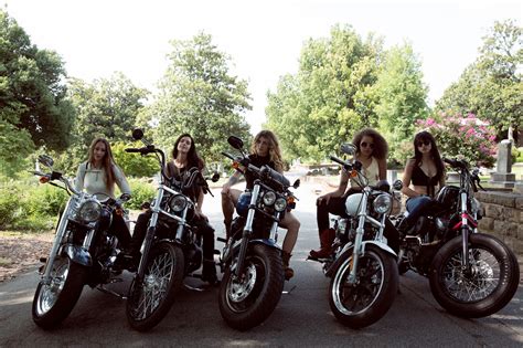 13 Photos Of Badass Women On Bikes