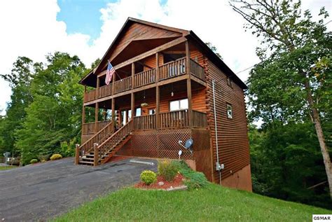 Bring your pet on your vacation to cabin rentals and hotels that welcome your 'best friend.' 10 Photos of Cabin Rentals in Pigeon Forge TN That Will ...