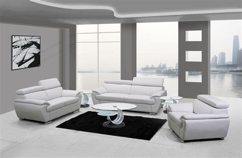 4571 Modern Living Room Set In White Leather By United