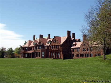 The largest cities and towns in rhode island in united states of america are listed below in order of decreasing population. Newport - HawkeBackpacking.com
