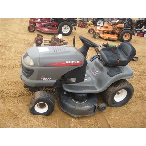 How big is a craftsman lawn mower deck? CRAFTSMAN LT2000 MOWER 42"