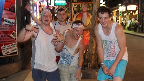 Sex Drugs Cheap Beer And Ignorance Schoolies Completely Lose It In Bali