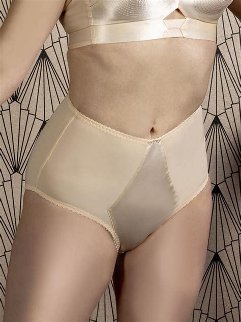 what katie did high waisted harlow peach knickers