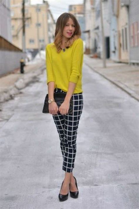 Beautiful Office Outfits With Cropped Pants For Early Fall Ideas 29 Fall Work Outfits Women