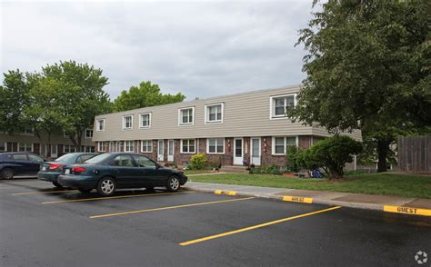We provide a cost calculator, pricing tools, and more so you'll know exactly what it will cost to live in the city you love. Fox Ridge Townhouses - Topeka, KS | Apartments.com