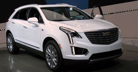 2017 Cadillac Crossover XT5 first of new series