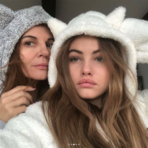 Photo Véronika Loubry et Thylane Blondeau sur une photo publiée sur Instagram le décembre