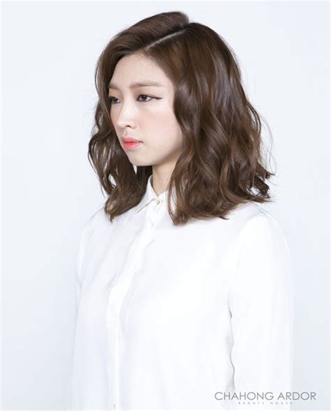 Short Hair Korean Wave Perm Wavy Haircut
