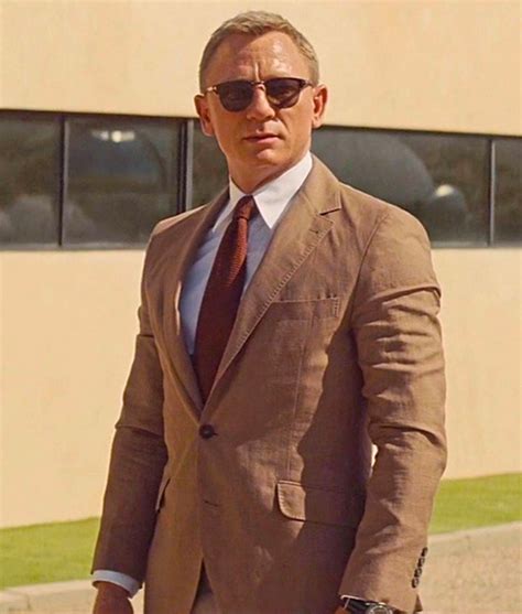 These Are The Clothing Brands Worn By James Bond Zara Levis