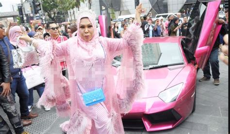 Bagaimanapun, datuk seri vida,49, tidak hadir dalam prosiding hari ini. Datuk Seri Vida nafi jatuh miskin?