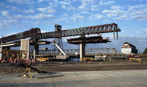 Construction Of Hexham Bridge Hexham Nsw June 1986 Flickr