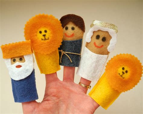 Bible Story Finger Puppets Daniel In The Lions Den Daniel And The