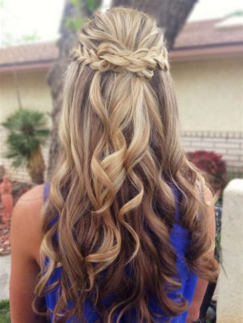 Prom Hairstyles Down For Long Hair To Look Like A Princess