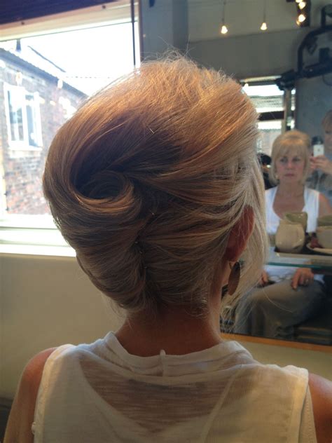 Mature Bride Classic Updo Mom Hairstyles Wedding Hairstyles Photos
