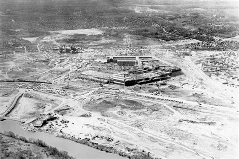 Construction Of The Pentagon In Washington Dc 1942 1800x1200 R
