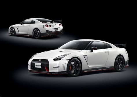 Download, share or upload your own one! NISSAN GT-R (R35) Nismo specs & photos - 2014, 2015, 2016 ...