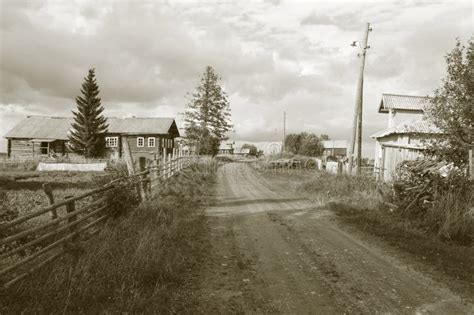 Dirt Road In Northern Russian Village Stock Photo Image Of Fence