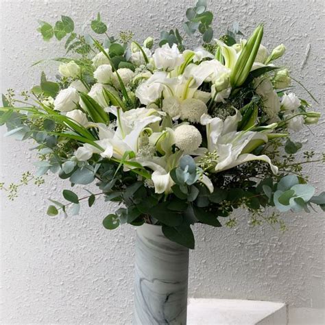 Lilies Bouquet Singapore Buy Flowers Online Petite Fleur