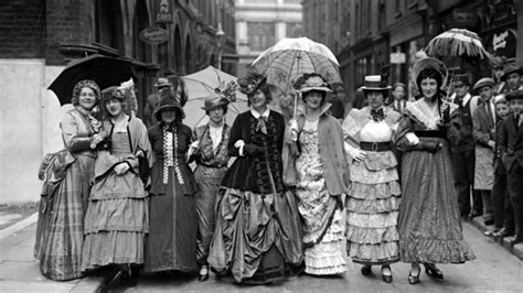How To Look Like A Proper Victorian Lady In 11 Easy Steps Mental Floss