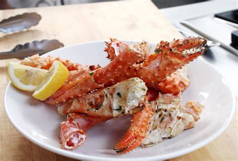 Grilled Crab Legs With Garlic Butter Foodland