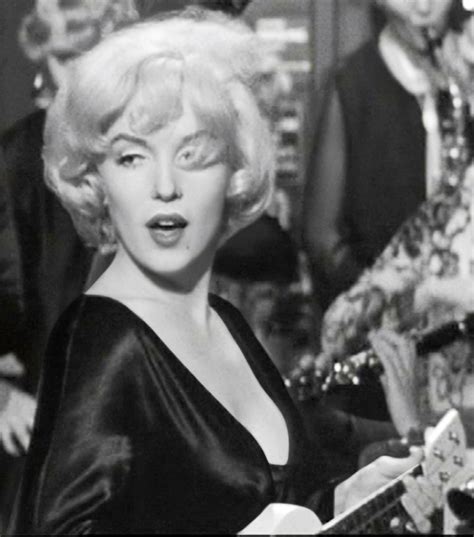 A qualcuno piace caldo ha avuto successo di critica e commerciale ed è considerato uno dei più grandi film di tutti i tempi. Galleria fotografica A qualcuno piace caldo | MYmovies
