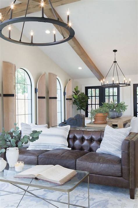 33 Relaxing Mediterranean Living Room Design Ideas To Try Asap Decorkeun