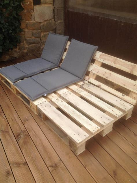 27 Best Outdoor Pallet Furniture Ideas And Designs For 2020